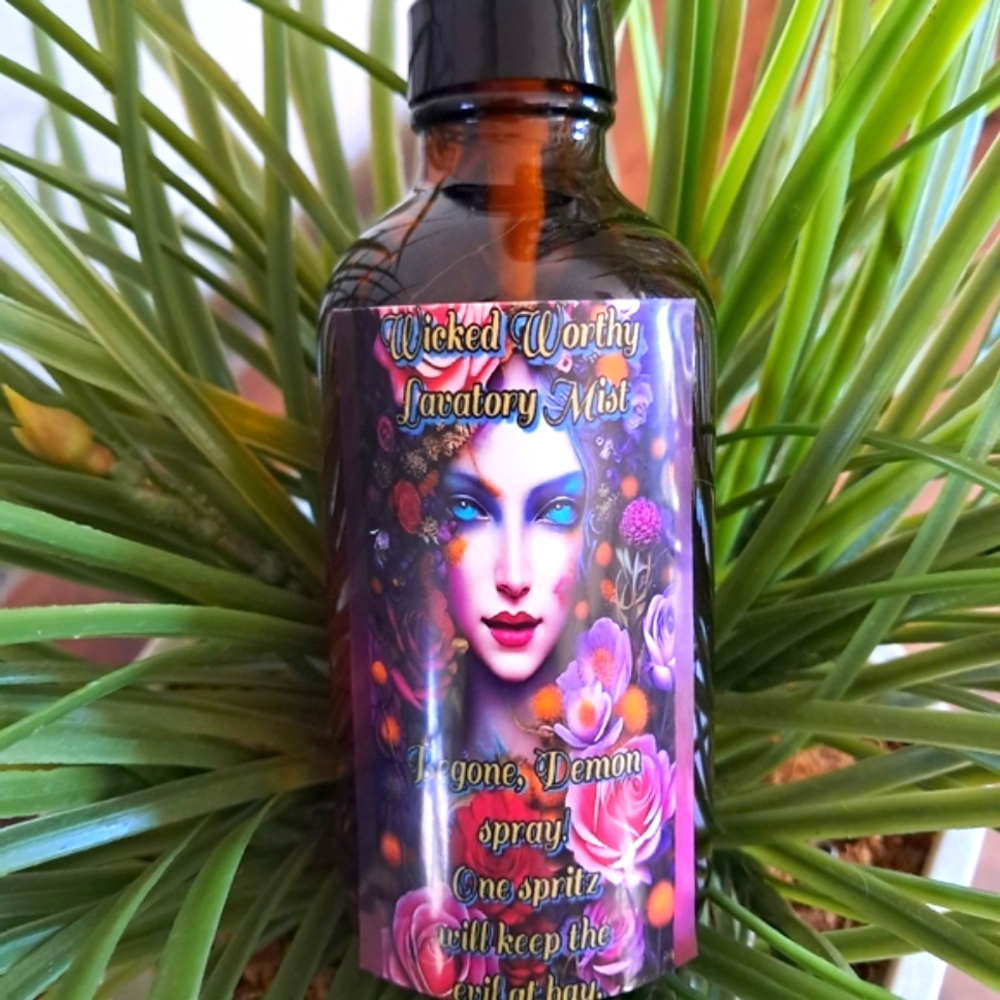 Hand Crafted , Wicked Worthy Lavatory Mist, Eucalyptus Spearmint scented - Picture 4 of 6